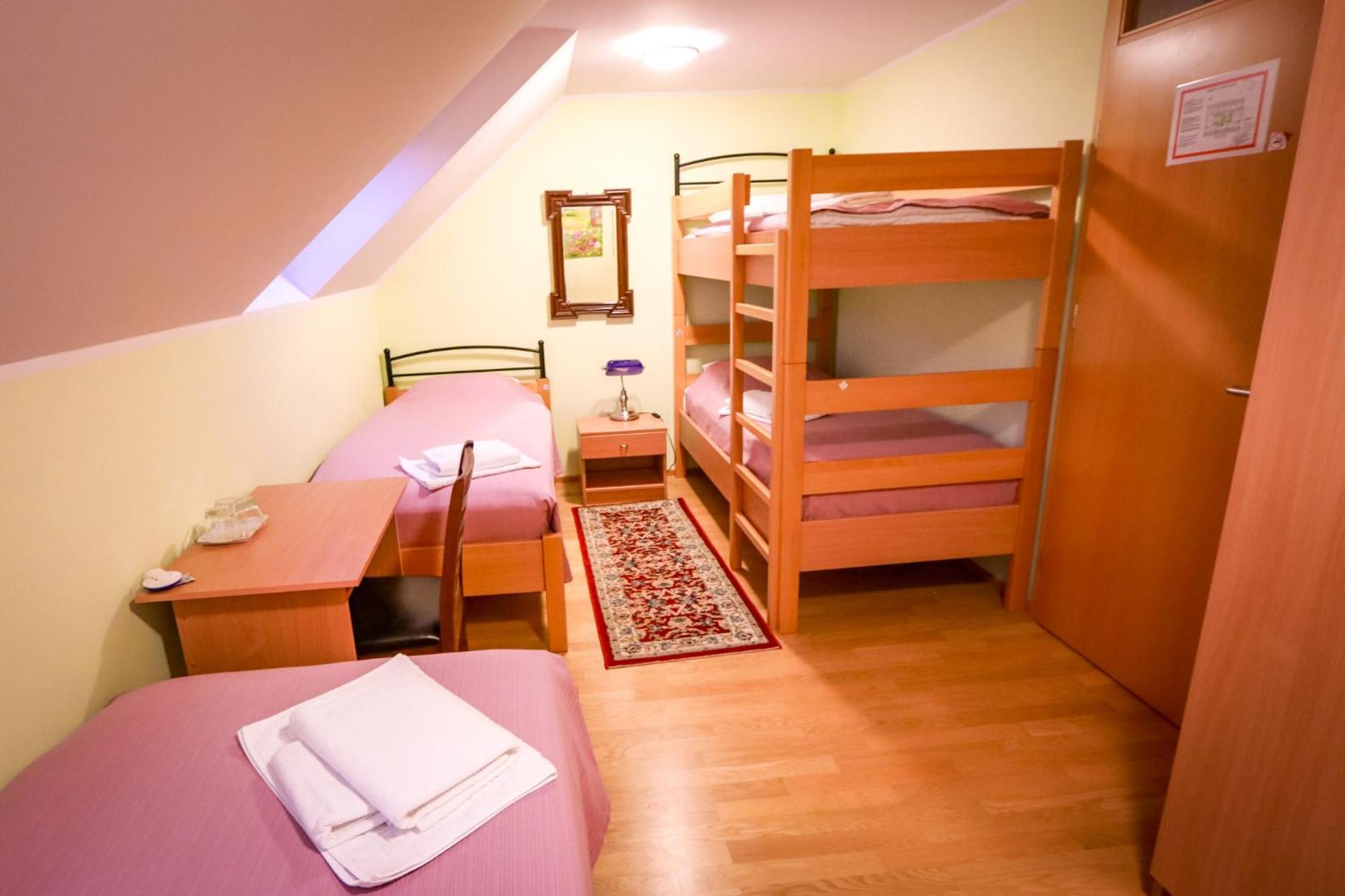 Hostel Strug Makole Ngoại thất bức ảnh